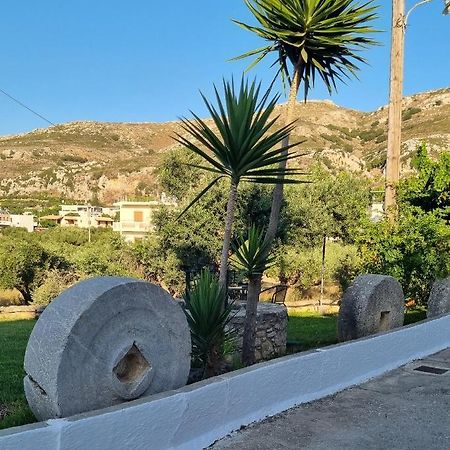 Villa Casa Artemis Plátanos Esterno foto