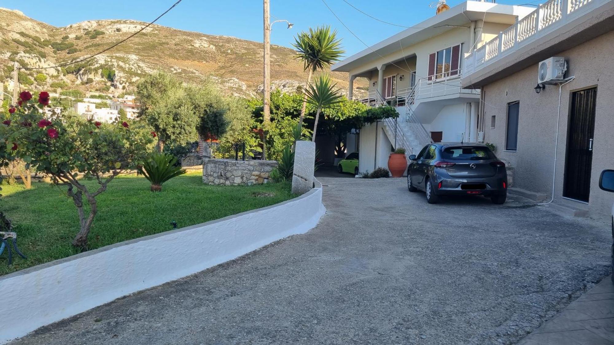 Villa Casa Artemis Plátanos Esterno foto